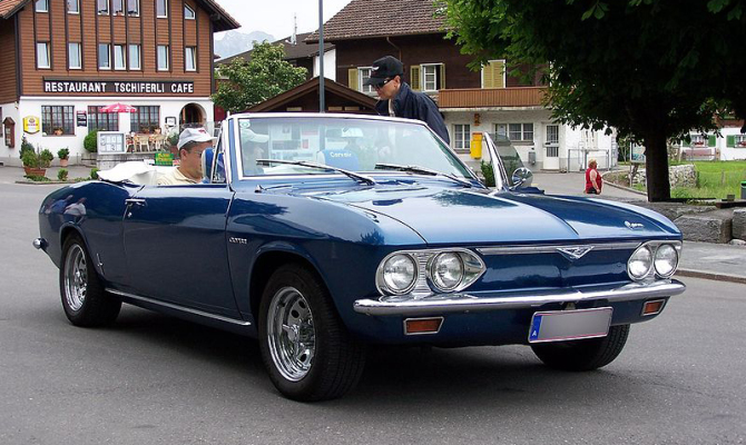 RS Chevrolet_Corvair BW